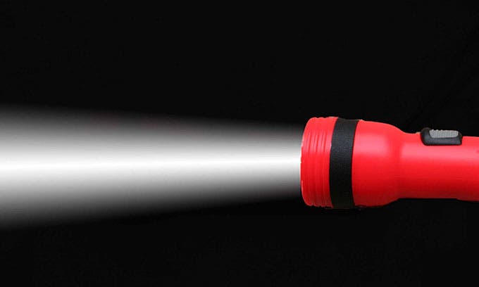 tip-of-the-day-how-to-turn-off-your-iphone-s-flashlight-without