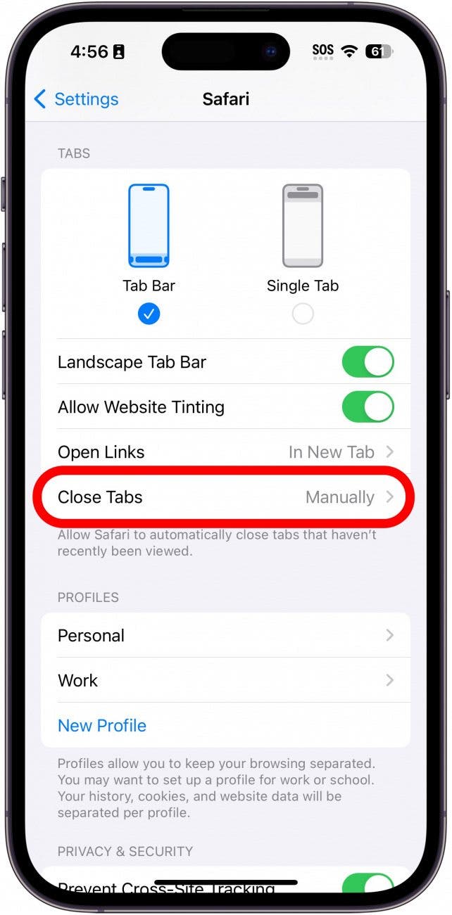 iphone safari settings with close tabs circled in red