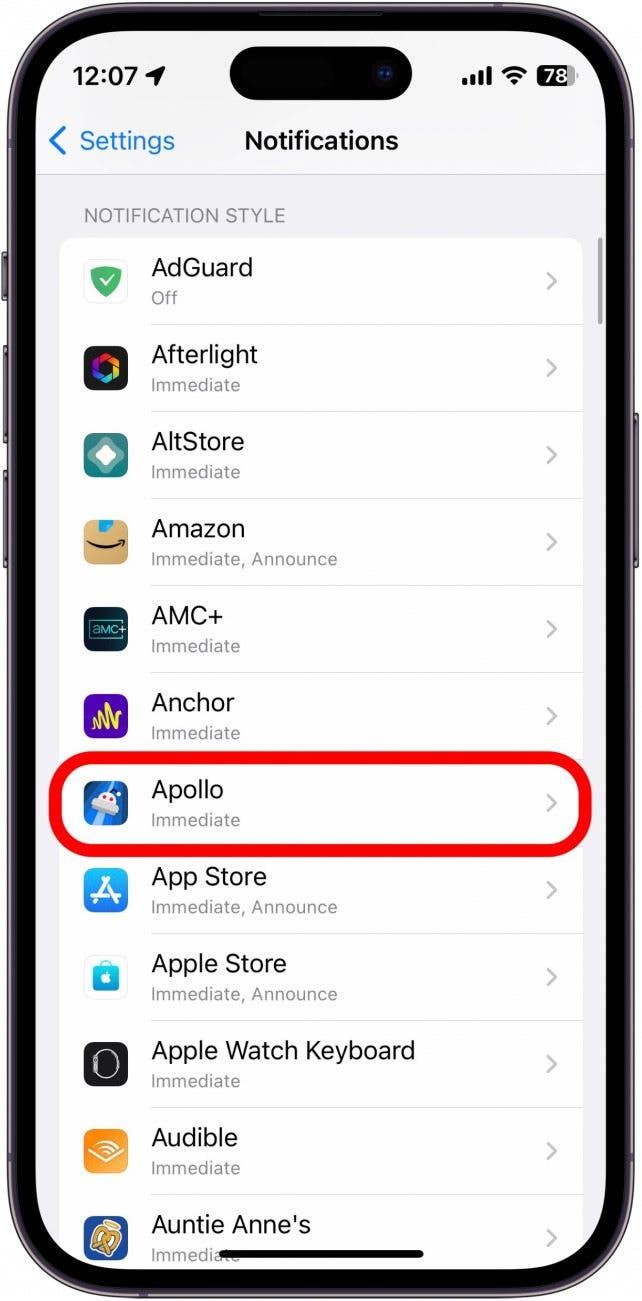 You can also change notification preview settings for individual apps. Simply tap an app in the list on your Notifications setting screen.