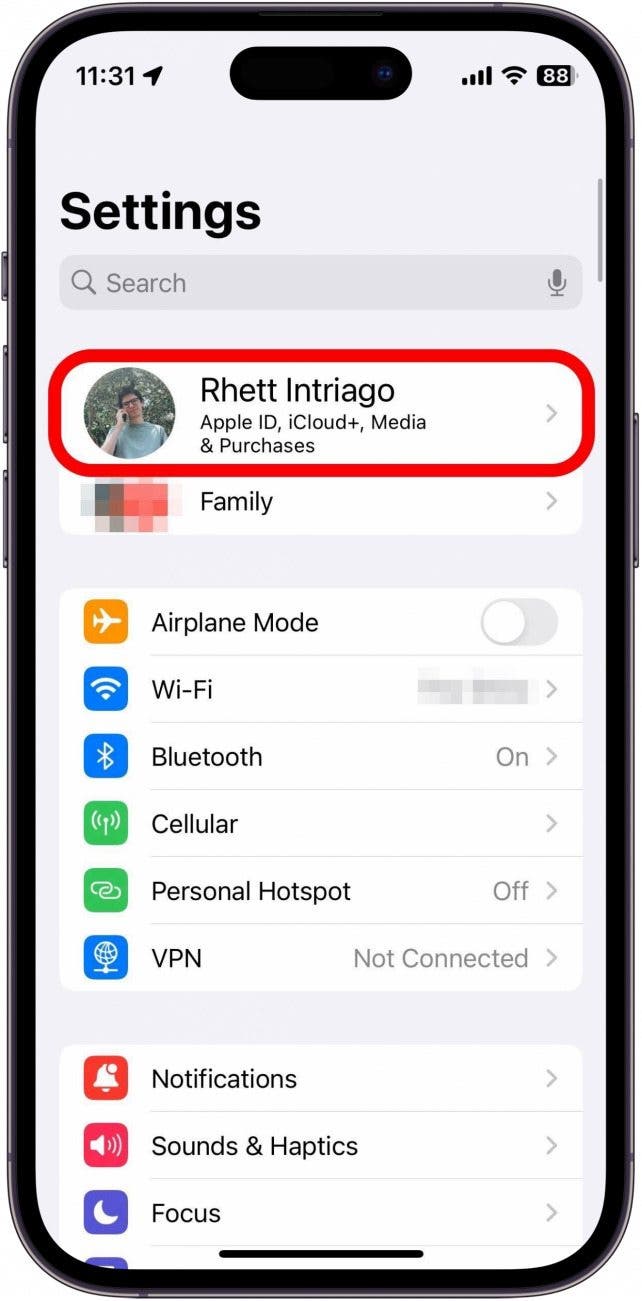 iphone settings with circle around apple id name