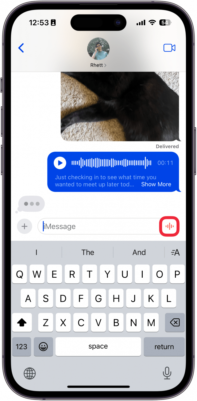 iphone messages app displaying a sent audio message with a red box around the audio button to the right