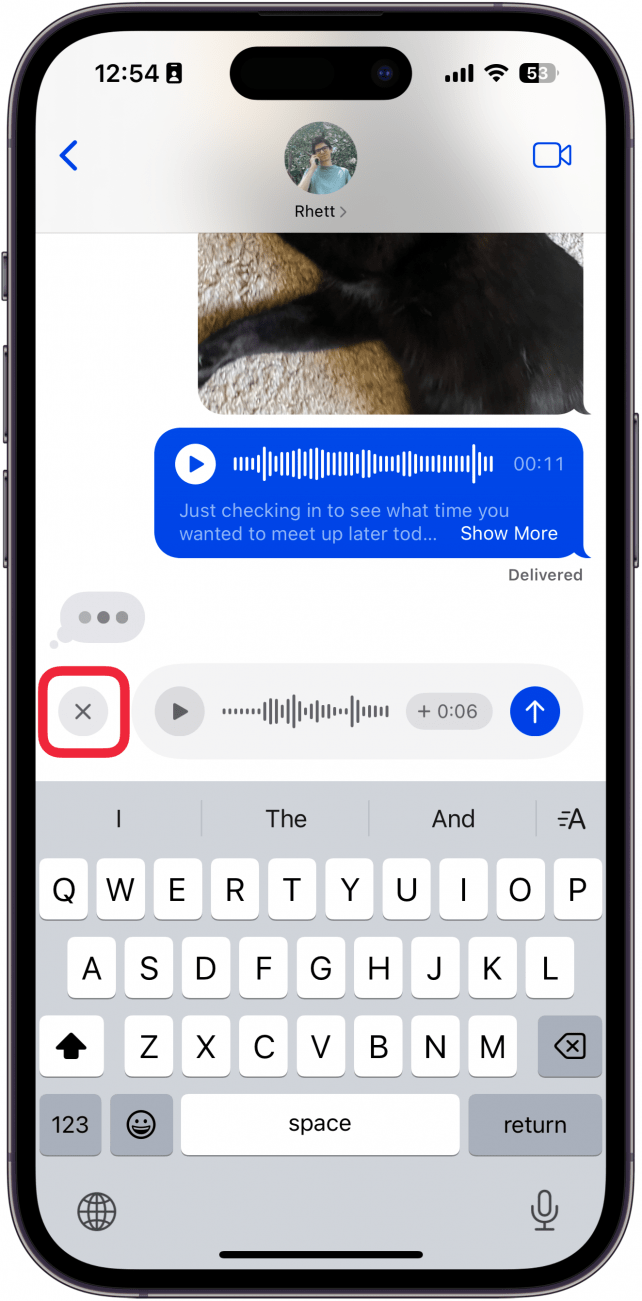 iphone messages displaying a sent audio messages and a new audio message ready to send with a red box around delete button