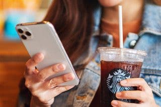 Image for Does Starbucks Take Apple Pay? Yes! Here’s What to Do