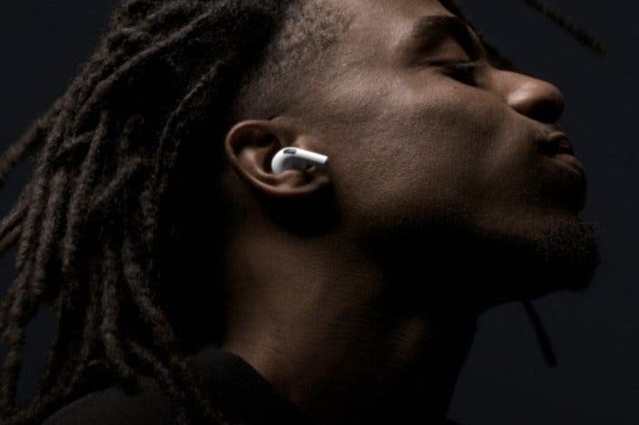 How to Wear AirPods: 5 Tips to Keep Your AirPods from Falling Out