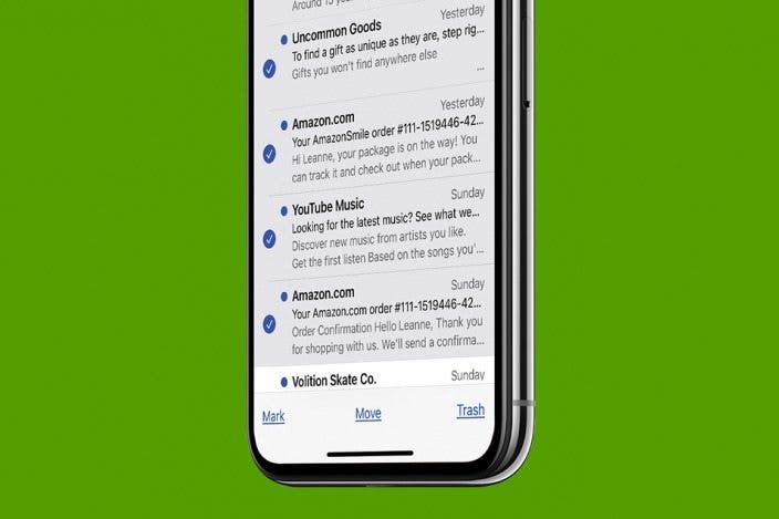 How to Delete or Mass Delete All Emails at Once on an iPhone