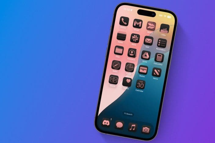 Customize App Icon Colors & Size in iOS 18