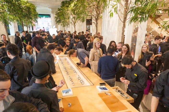 Apple Opens First Store in Belgium and It’s Gorgeous