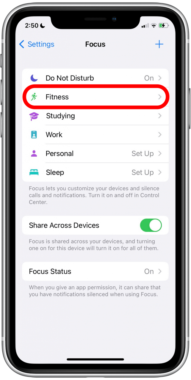 How To Set Lock Screen To Display A Focus (iOS 16)