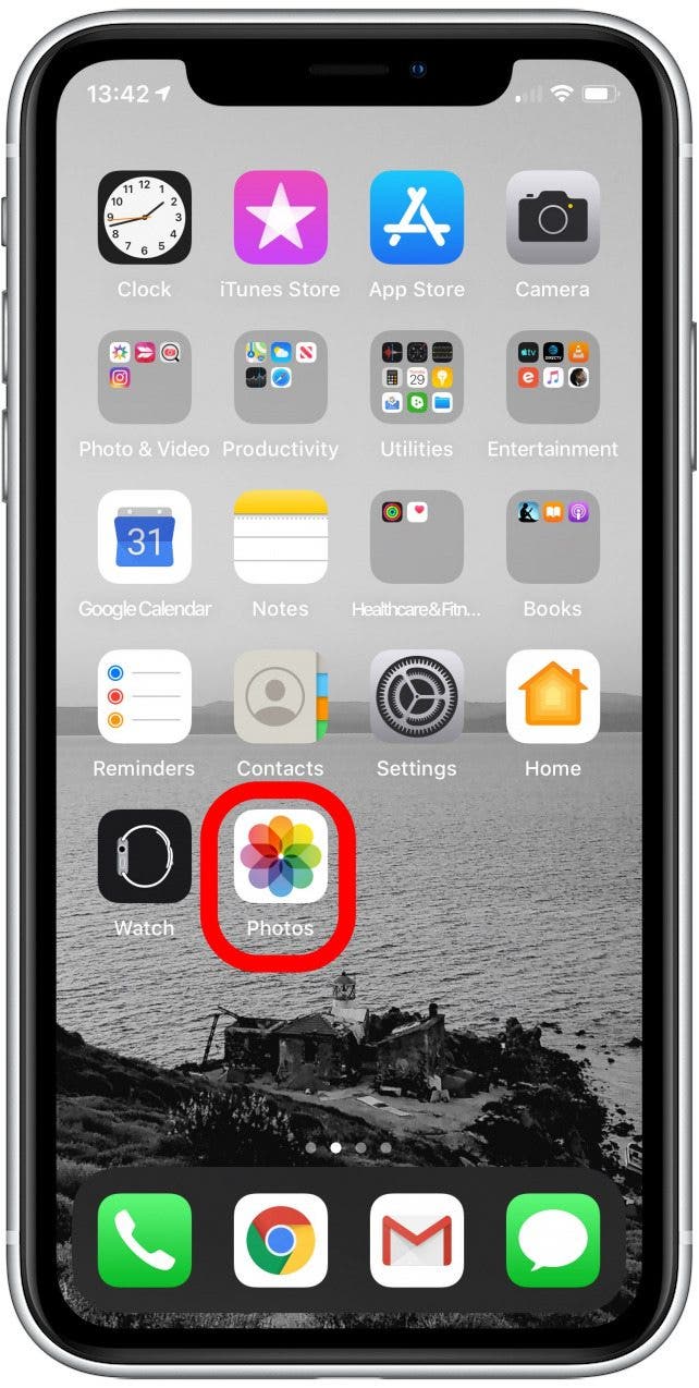 iPhone screen with the Photos app highlighted