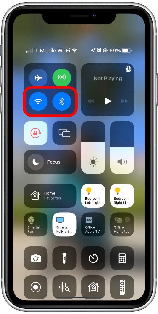 Make sure your iPhone is unlocked, connected to Wi-Fi, and Bluetooth is on.