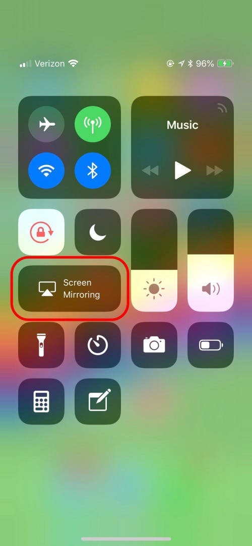 iphone 8 screen lights up but no display