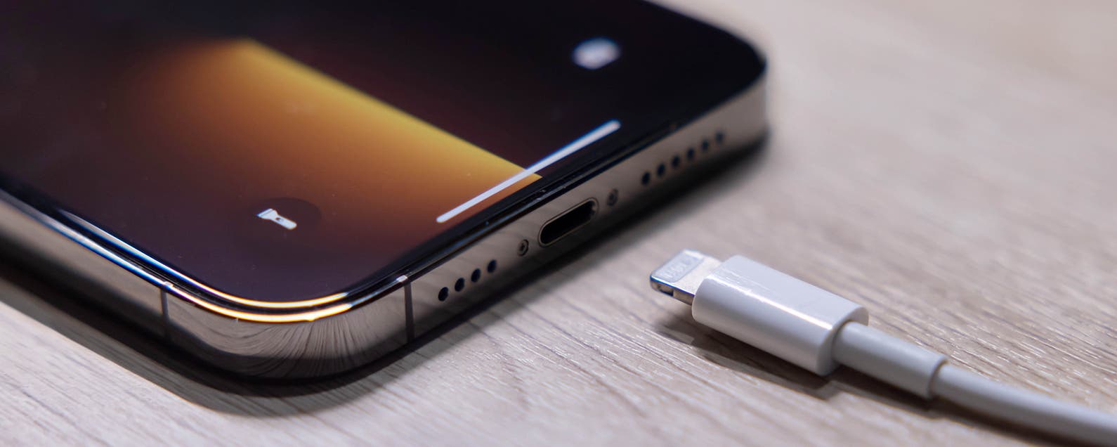 lightning connector on iphone